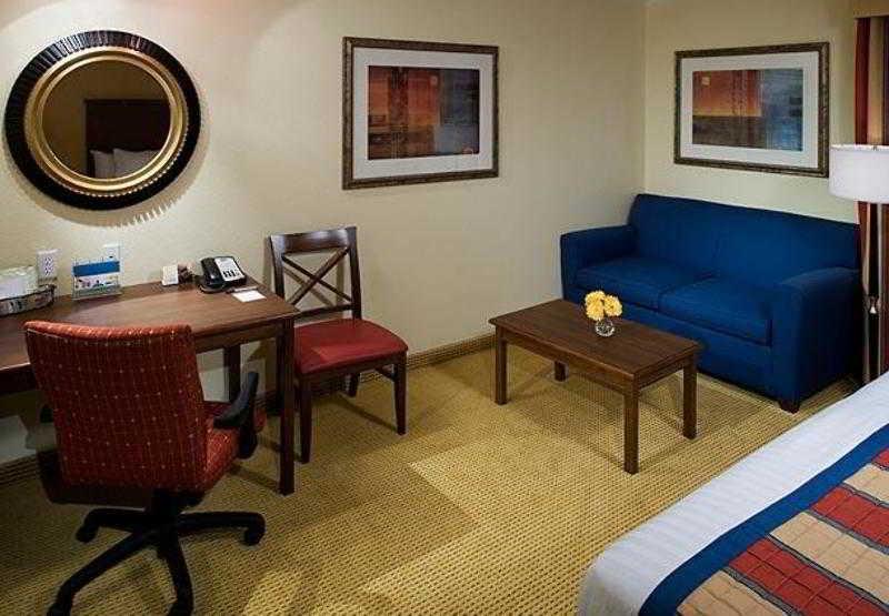 Towneplace Suites Houston Intercontinental Airport Δωμάτιο φωτογραφία